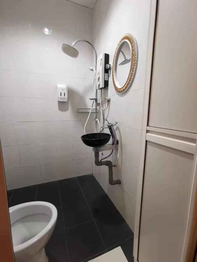 D'Sney Guest House Malacca Esterno foto